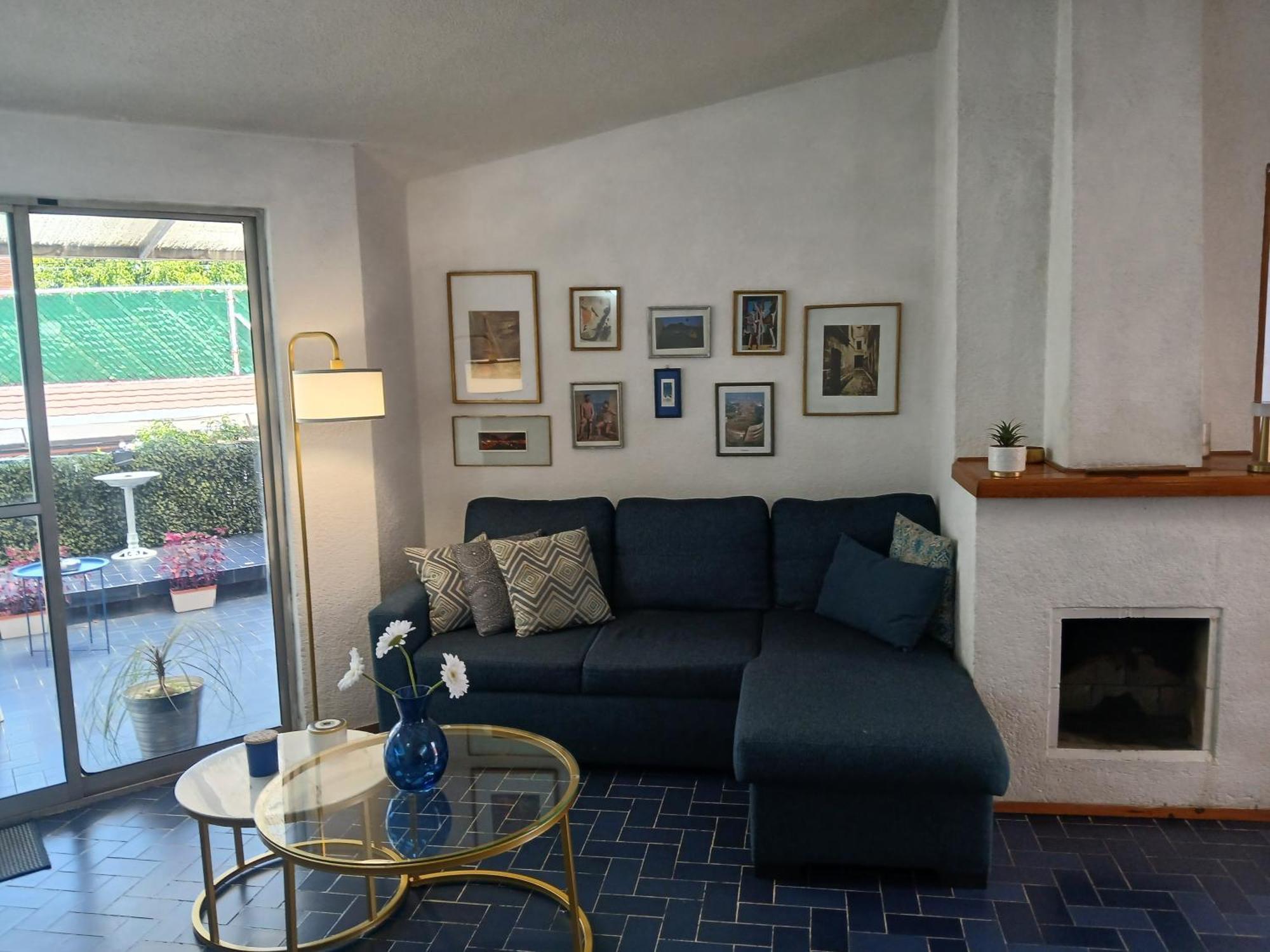 Leona Bed & Breakfast